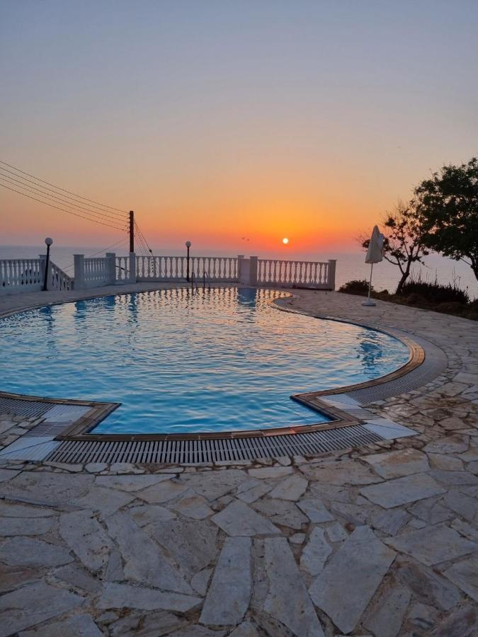 Seaclusion Vacation Villa Помос Екстер'єр фото