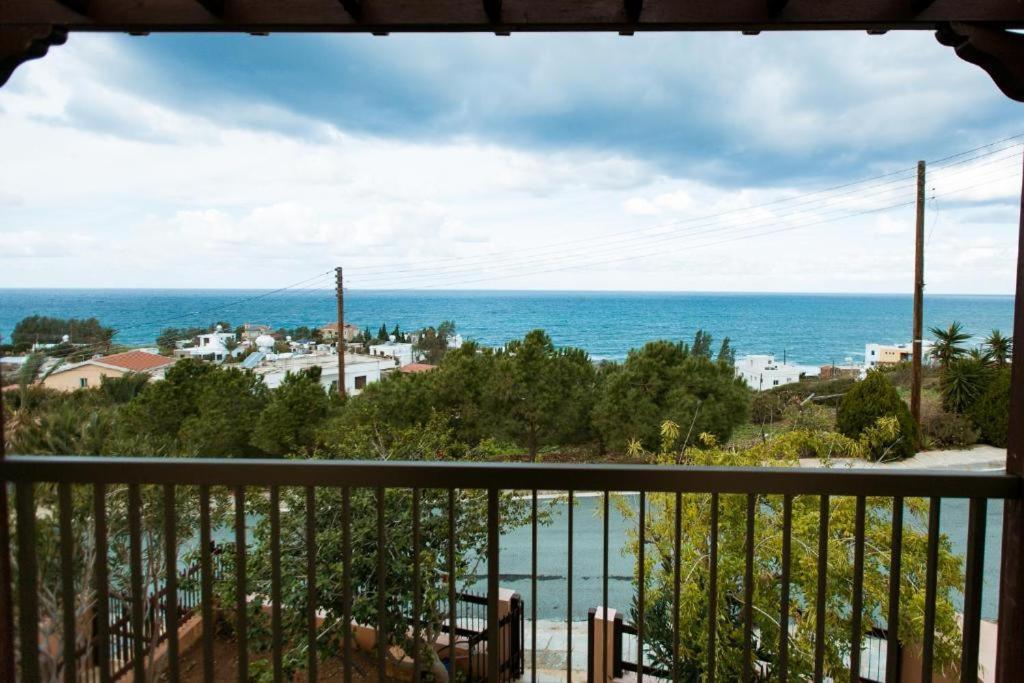 Seaclusion Vacation Villa Помос Екстер'єр фото